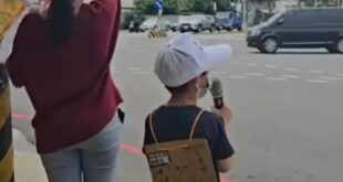 綠共跟紅共拿小孩演樣板戲，對照看完87分像！