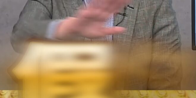 呦呦嚕不動明王！任爾東西風！我不動就不動！【歷史哥快報｜鄭繼文、李易修】