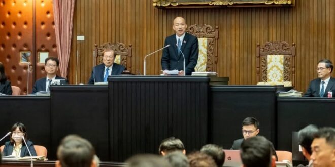 8/23記得去投票，這次用選票打倒潛伏在島內的反核共匪