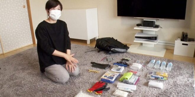 看網路亂教不如看NHK教你怎麼收避難包，颱風會用到，大家參考一下。
