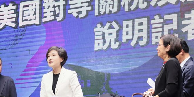 別的國家談判：一塊殺到五毛還多拿一把蔥
我們國家談判：要五毛給一塊順便把手上的菜都送給對方