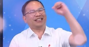 綠營政論討論盧秀燕粉底液，王義川擺出意味不明的手勢