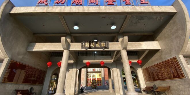 對岸那幫精神錯亂的漢奸又拍宣傳片了，這次是以大家都很熟悉的施琅降清為題材，就讓我們看看這次又有幾個腦藍要跟著瞎吹「大漢奸…