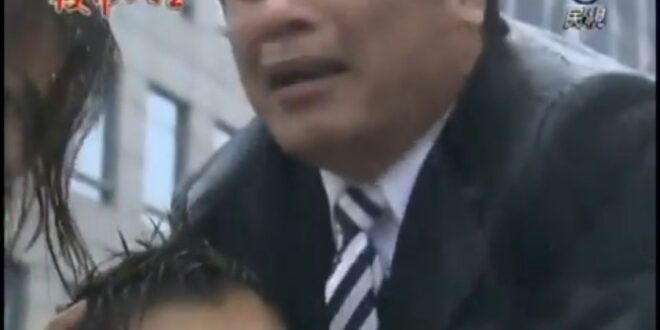 國立高雄大學資訊管理學系學士，曾任三立新聞台政論節目《3Q新台灣》主持人，並以「立法院榮譽顧問」頭銜不定期參加電視、網路…