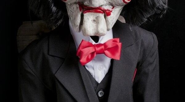 有時真懷疑某些政治人物是不是蒼蠅轉世，上輩子的習慣還沒改掉，哪裡有屎，她聞著味道就直奔而去，非要在糞坑裡打滾弄得全身屎，…