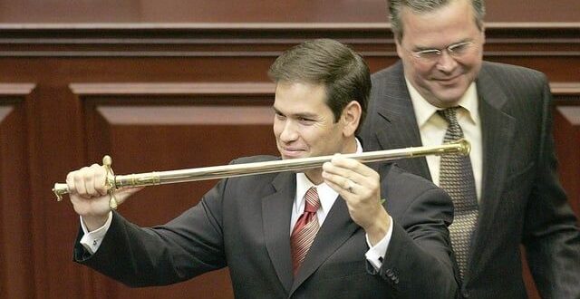 今天最好看的就是反美紅共跟舔美綠共一起對著「蔣介石」崩潰，幹得好啊盧比歐

#黑蔣的都是共產黨