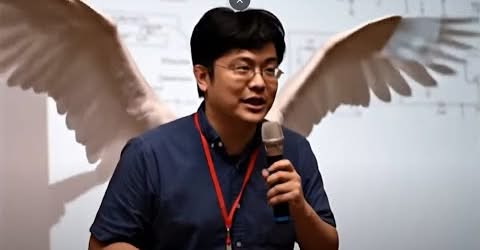 各位，如果你因為AI感到焦慮，有衝動掏錢買不三不四的網紅開的AI課，先停下，這裡有免費的課，而且是台大的，你都不用考進去…