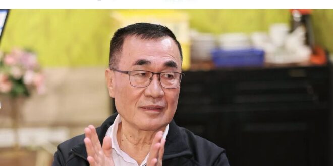 蘇貞昌女兒派助理去錄影監視誰敢挺李四川，然後各個擊破，讓我想起之前民眾向蘇貞昌陳情被當著記者面打肚子並搶走陳情書的「官打…