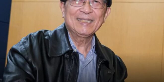 大家都看到了，只要找一個庸醫做假證說不能出庭不能服刑，貪再多都可以在外面happy，柯文哲可以趕快去找一個，什麼政男啊之…