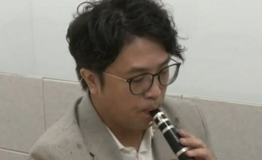 莫札特轉世靈童！沈伯洋親吹單簧管震撼台北

我猜蔣萬安連直笛都不會吹，這一局沈伯洋又贏了