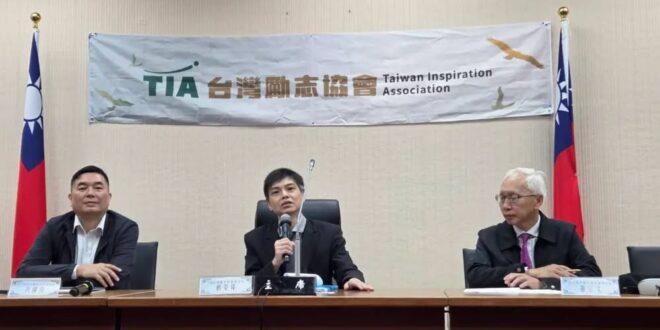 蔡友友也賺夠了，可以回歸正途了嗎？
賴是不是應該想想，現在要是缺電，挨罵的是賴不是蔡。