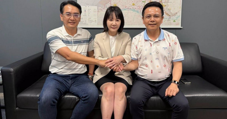 請教王惠美大縣長：

去年12/31鄭麗文主席見面當下，是不是就問你三個人選柯呈枋、謝衣鳳、洪榮章，結果通通都被你否定？...
